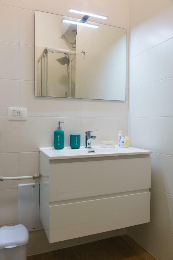 Astrea Hotel Caserta Buitenkant foto
